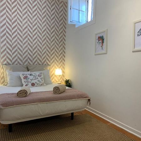 Stay As A Local! Santos Historical Guesthouse IV Lissabon Buitenkant foto
